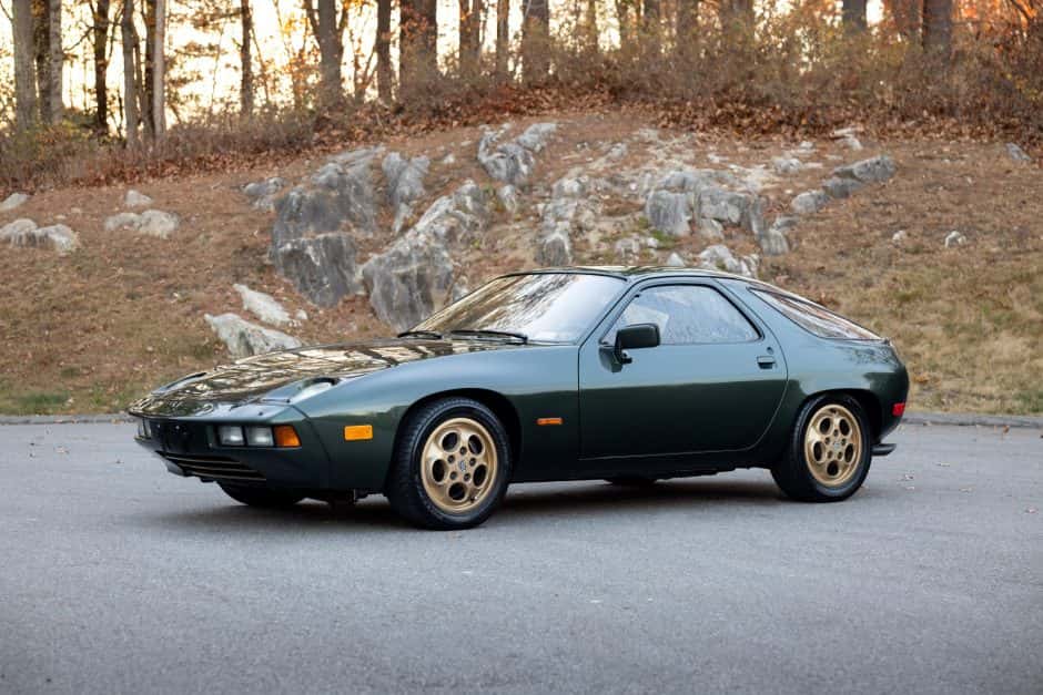 1978 Porsche 928 sold for $32,000