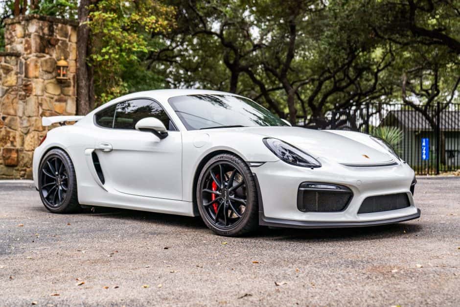 2016 Porsche Cayman GT4 sold for $95,981