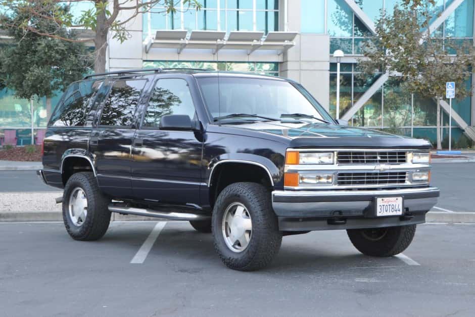 1997 Chevrolet Tahoe GMT400 sold for $12,250