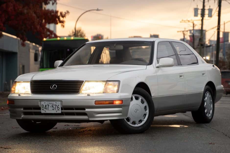 1995 Lexus LS Sedan sold for $10,500