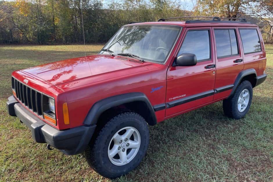 1997 Jeep XJ Cherokee sold for $12,500