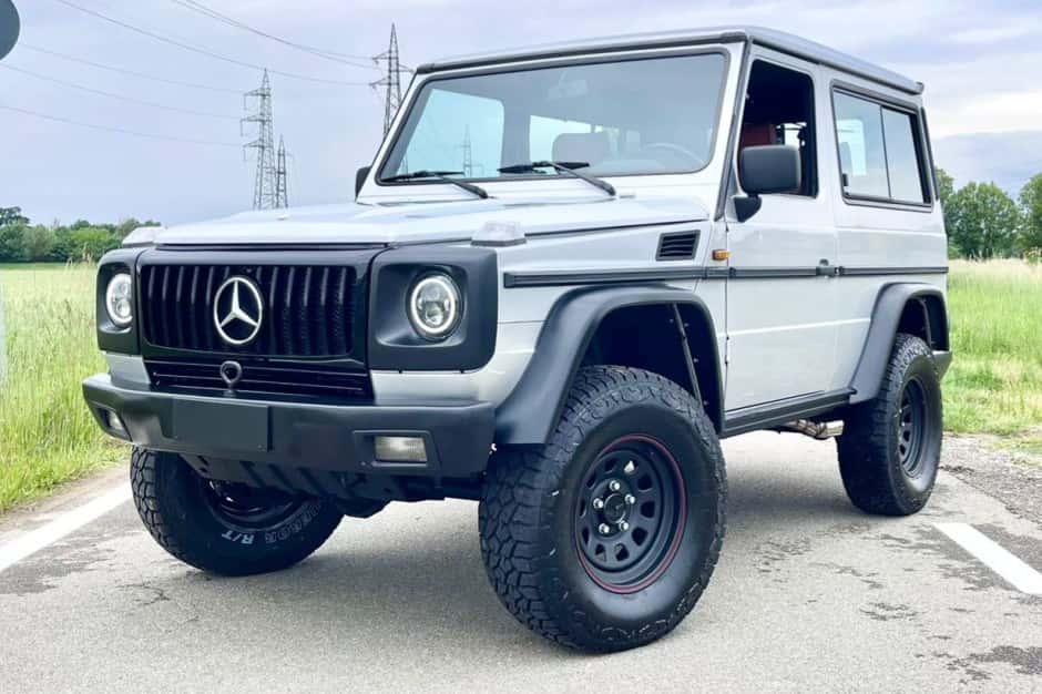 1992 Mercedes-Benz W463 G-Class (1990-2018) sold for $27,849