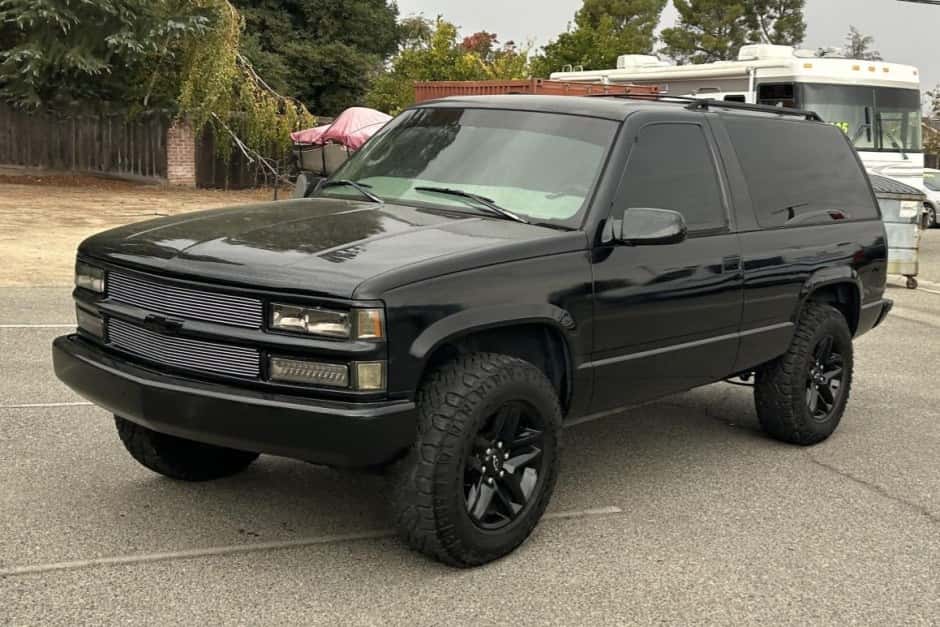 1997 Chevrolet Tahoe GMT400 sold for $6,800
