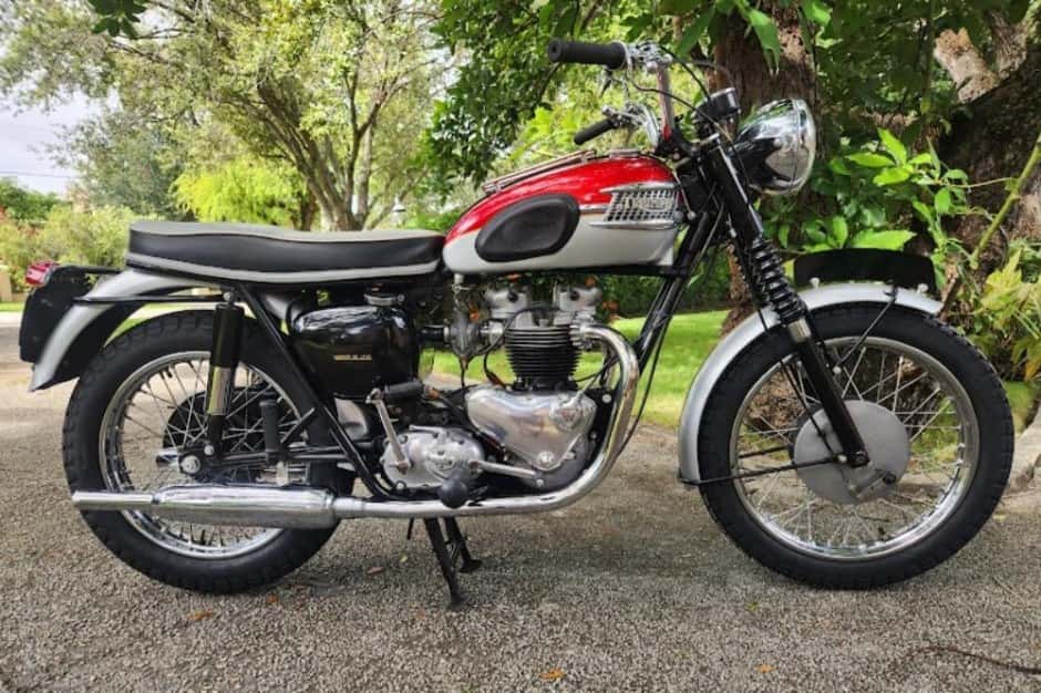 1961 Triumph Trophy sold for $6,800