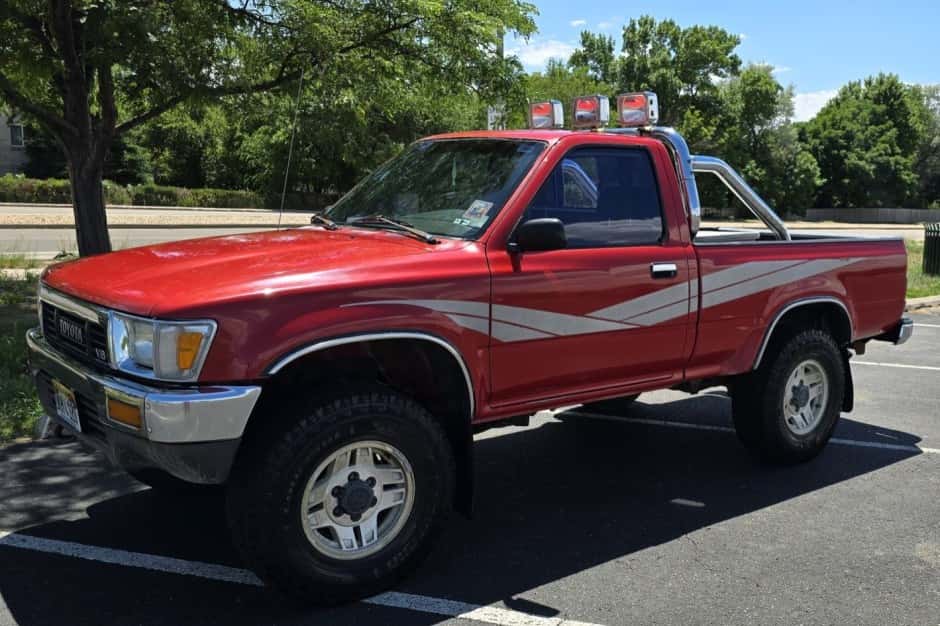 1989 Toyota Pickup (N80/90/100/110 1989-1997) sold for $8,800