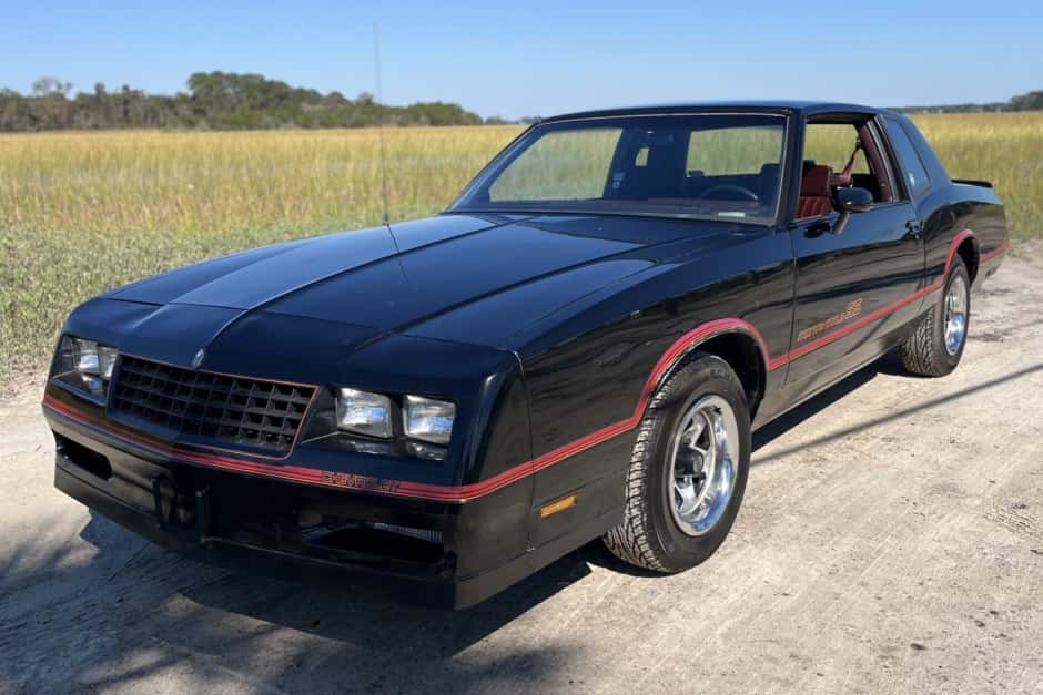 1985 Chevrolet Monte Carlo sold for $13,350