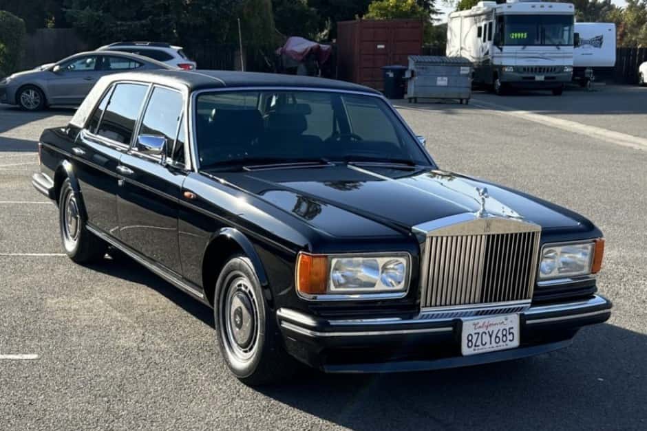 1991 Rolls-Royce SZ Silver Spirit & Silver Spur sold for $16,555