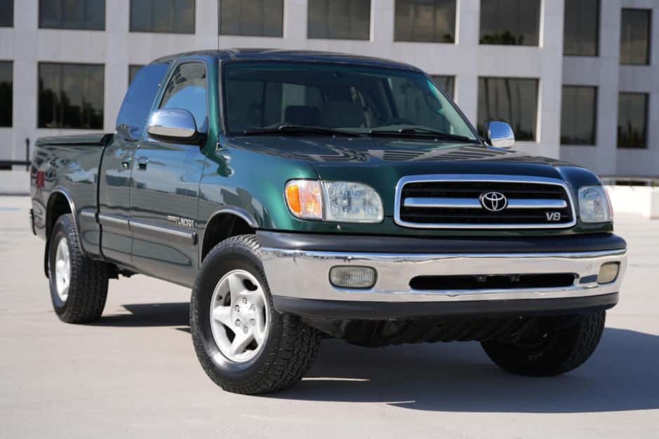 2001 Toyota Tundra (XK30/XK40 2000-2006) sold for $15,750