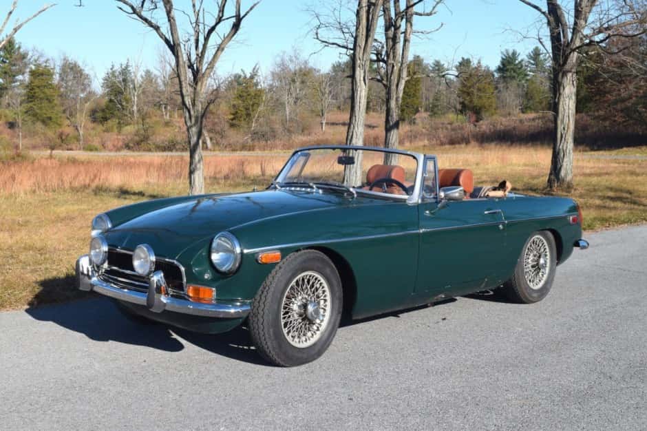 1972 MG MGB sold for $6,099