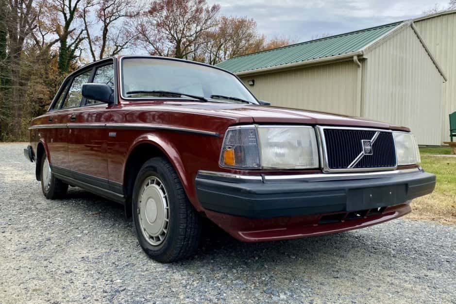 1986 Volvo 240 sold for $7,500