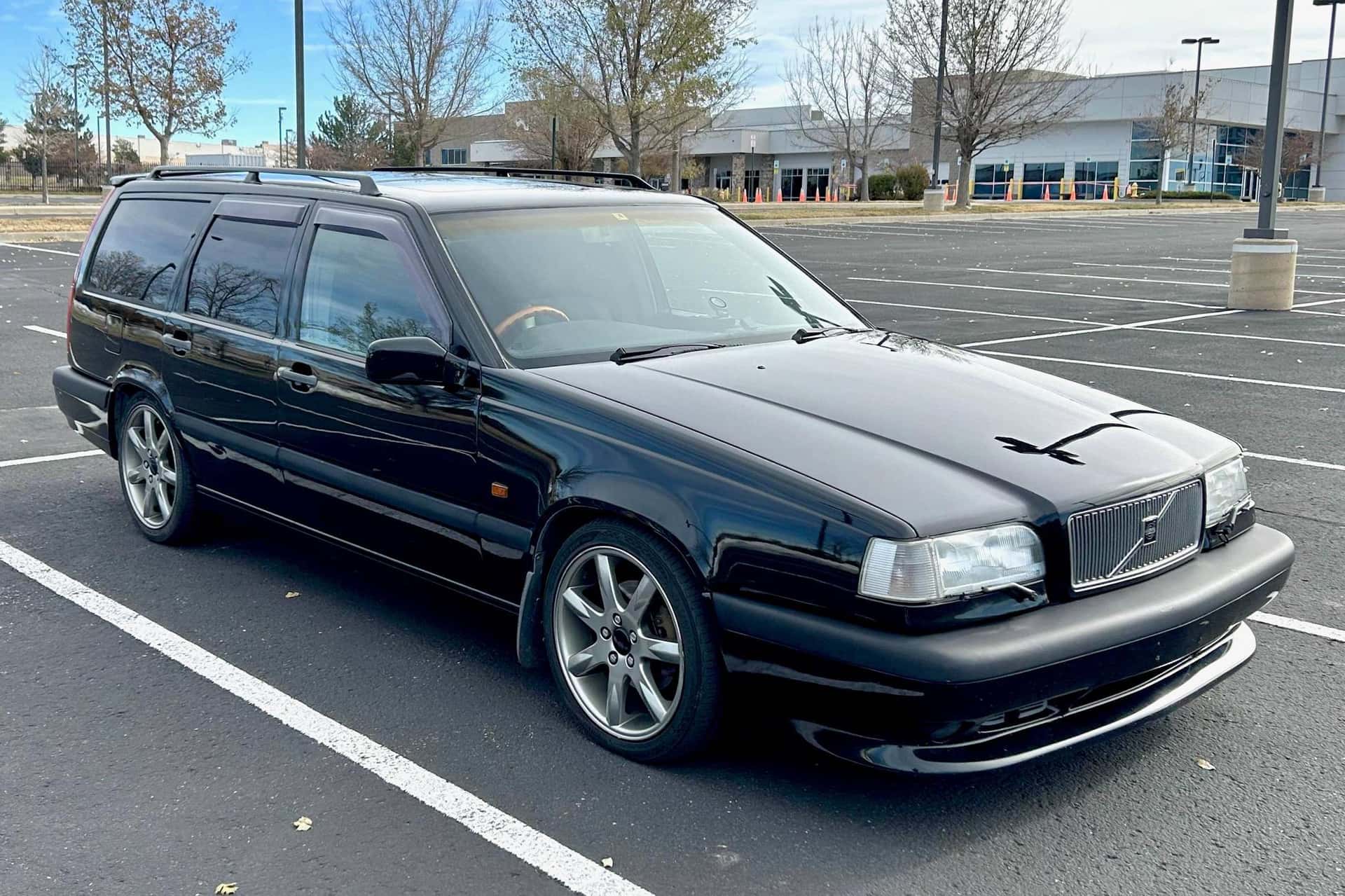 1996 Volvo 850 sold for $9,000