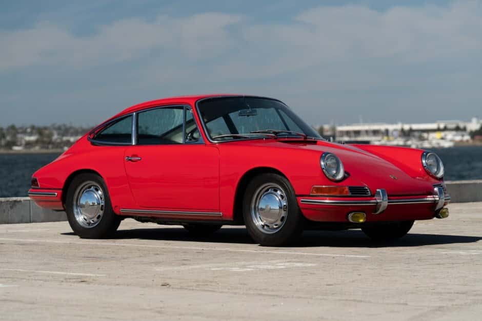 1965 Porsche SWB 911 (1965-1968) sold for $94,999