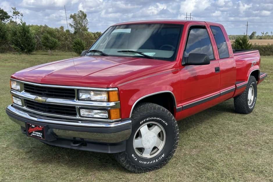 1998 Chevrolet C/K GMT400 (1988-2002) sold for $8,440