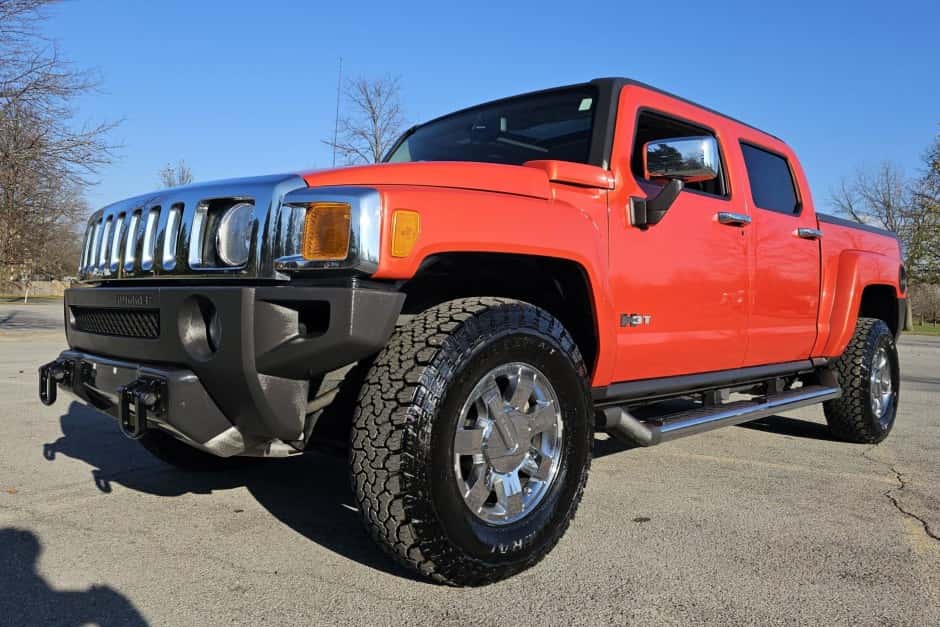 2009 Hummer H3 sold for $33,750