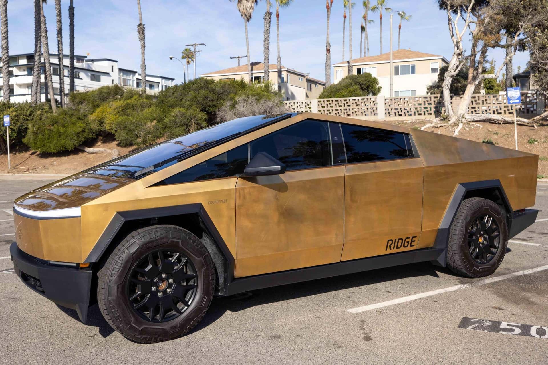 2024 Tesla Cybertruck sold for $102,000