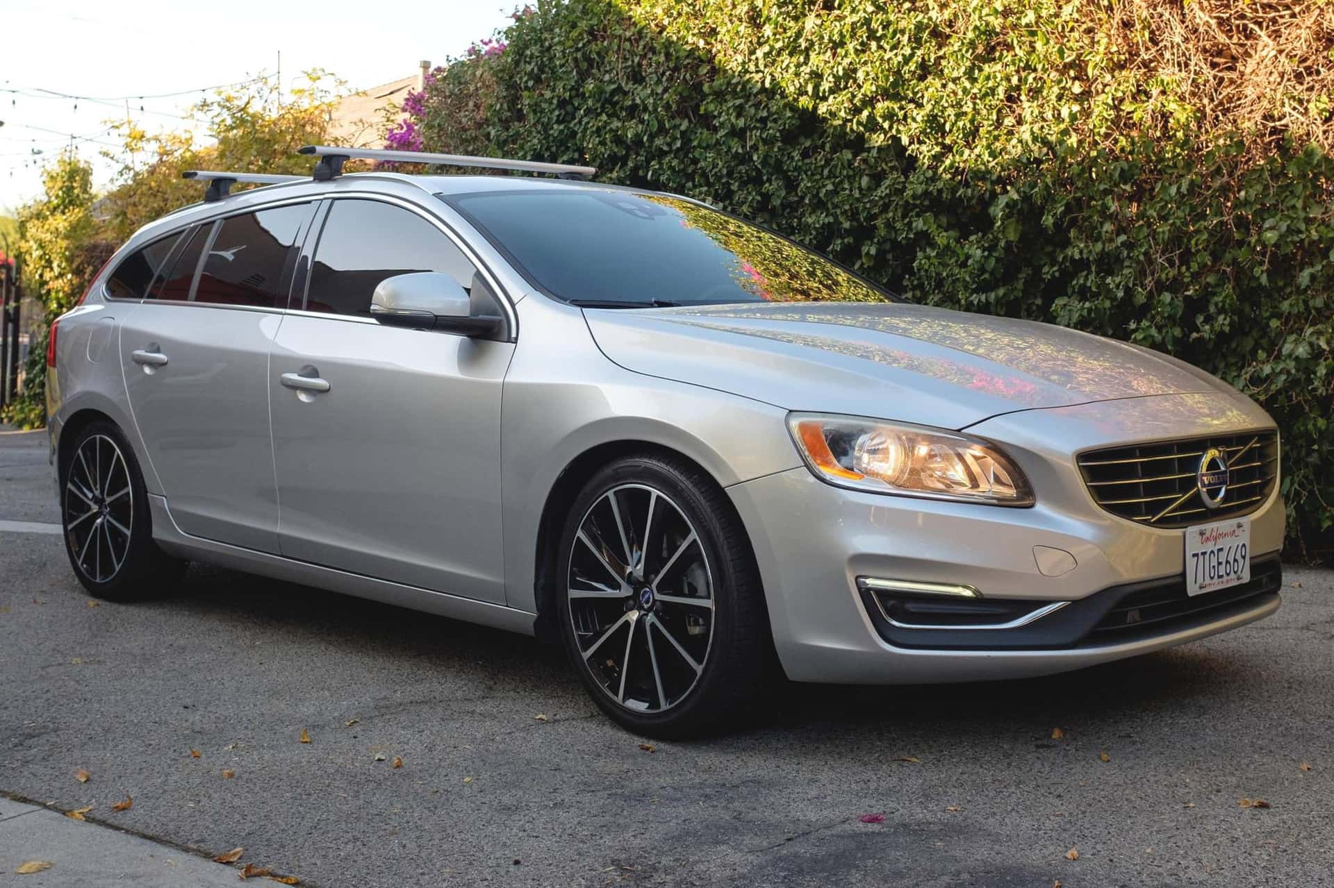 2016 Volvo V60 sold for $8,901