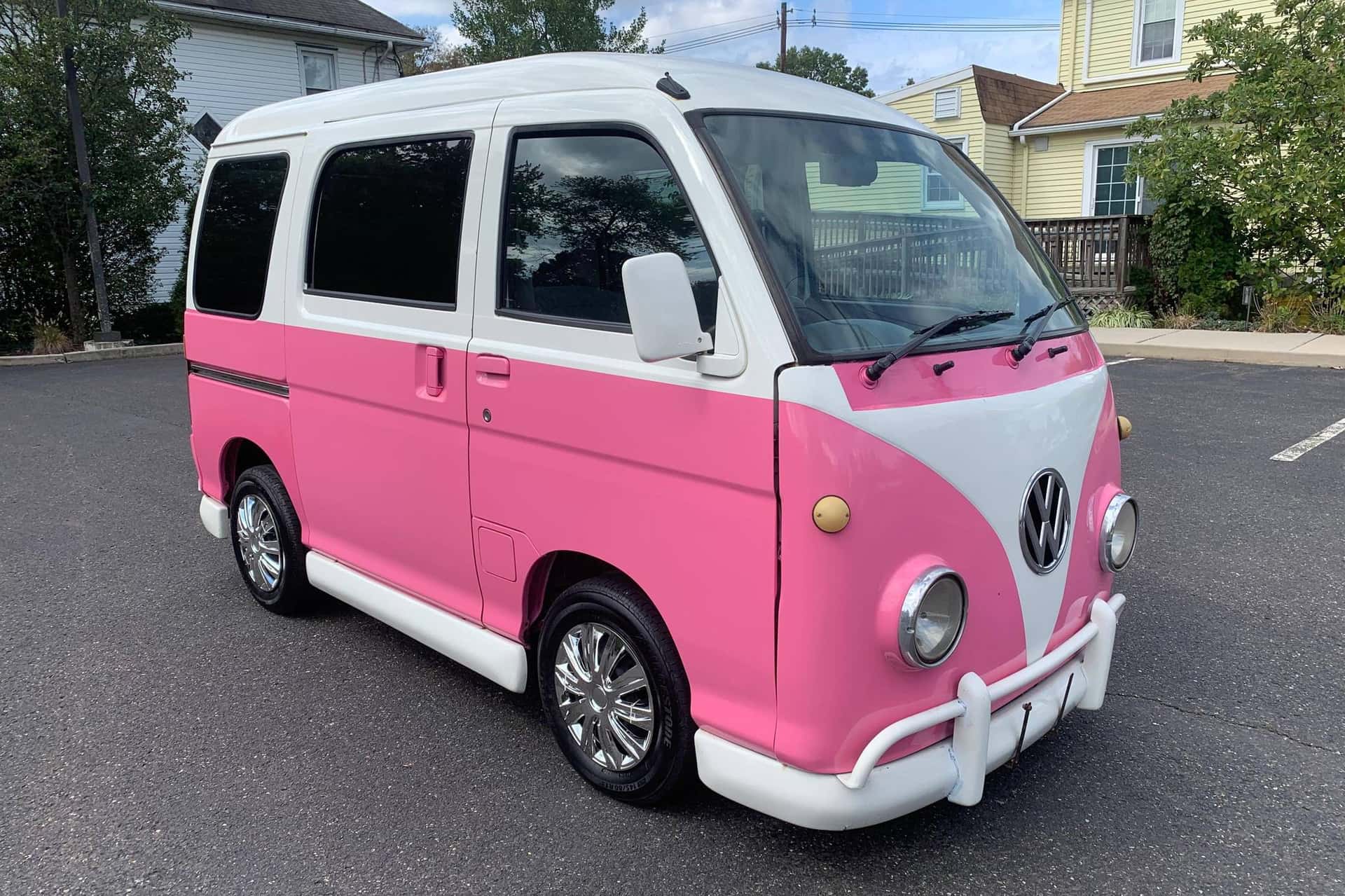 1998 Daihatsu Atrai sold for $18,500