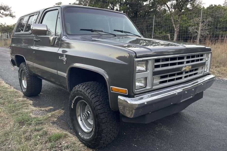 1987 Chevrolet K5 Blazer 1973-1991 sold for $18,500