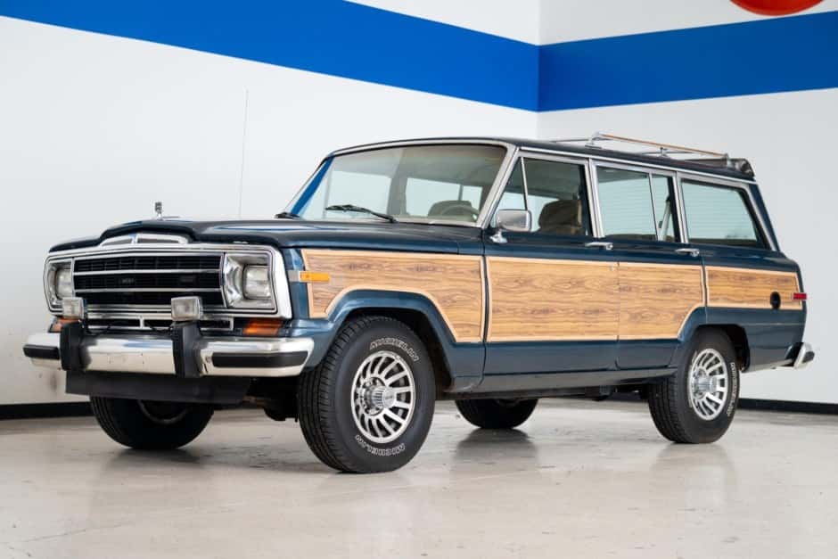 1991 Jeep SJ Grand Wagoneer sold for $20,000