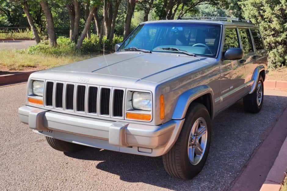 2001 Jeep XJ Cherokee sold for $18,000