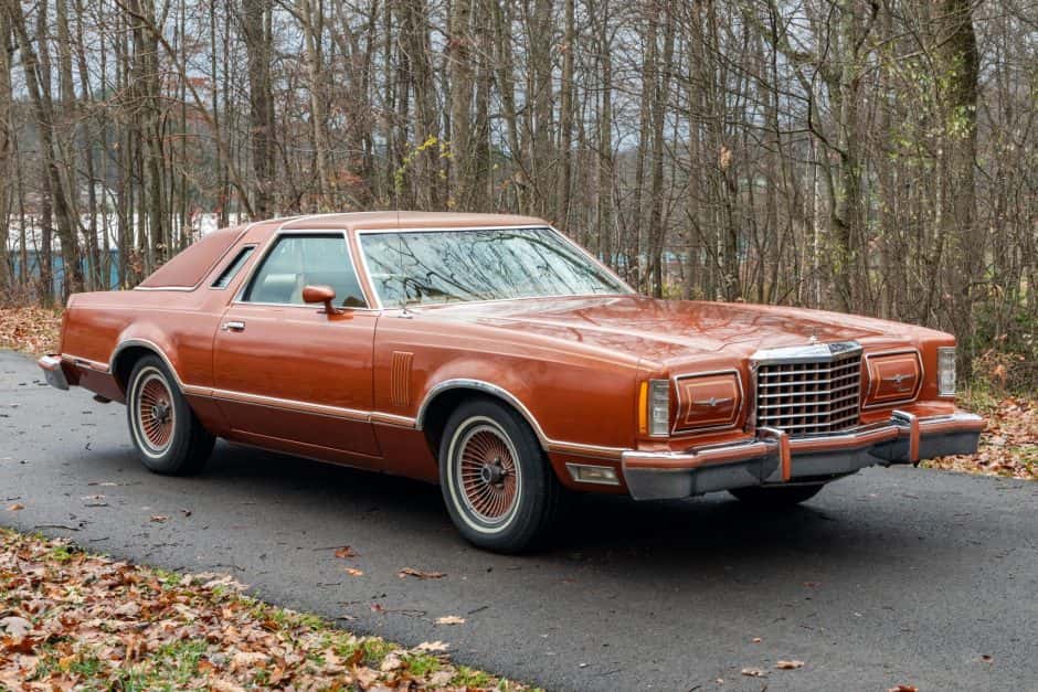 1978 Ford Thunderbird (1977-1979) sold for $8,000