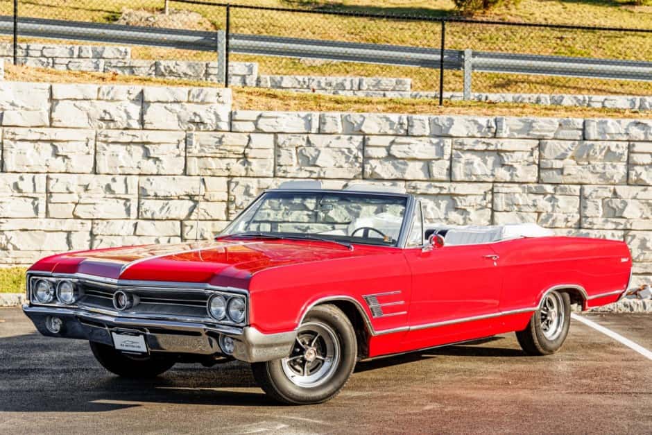 1965 Buick Wildcat sold for $17,500