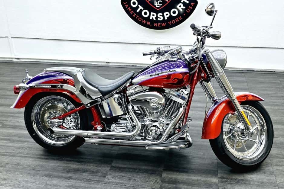 2006 Harley-Davidson CVO sold for $21,000