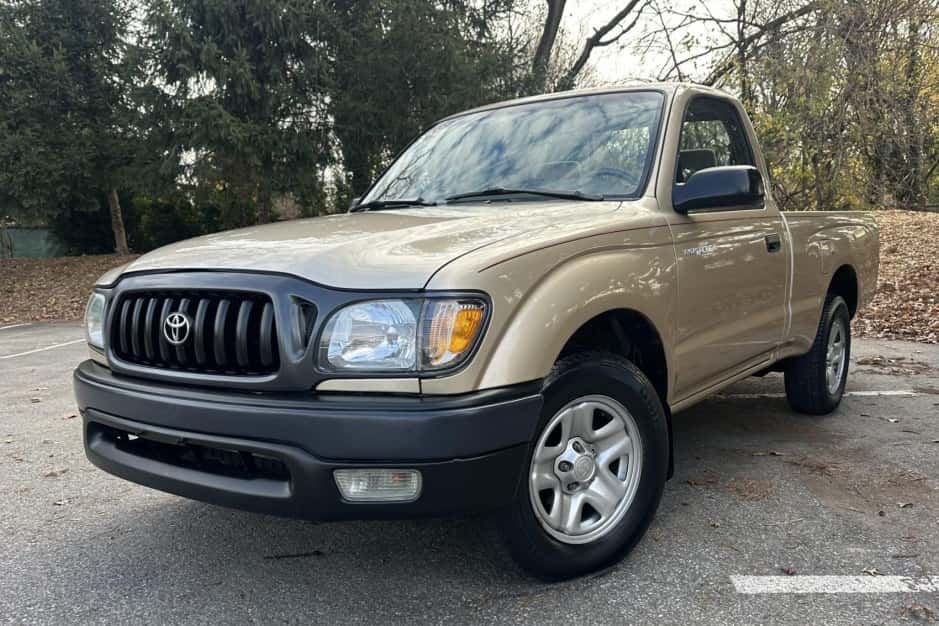 2003 Toyota Tacoma (N1X0 1995-2005) sold for $10,800