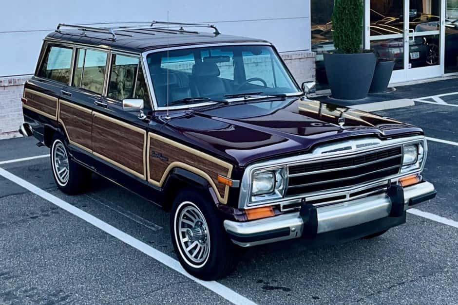 1988 Jeep SJ Grand Wagoneer sold for $21,500