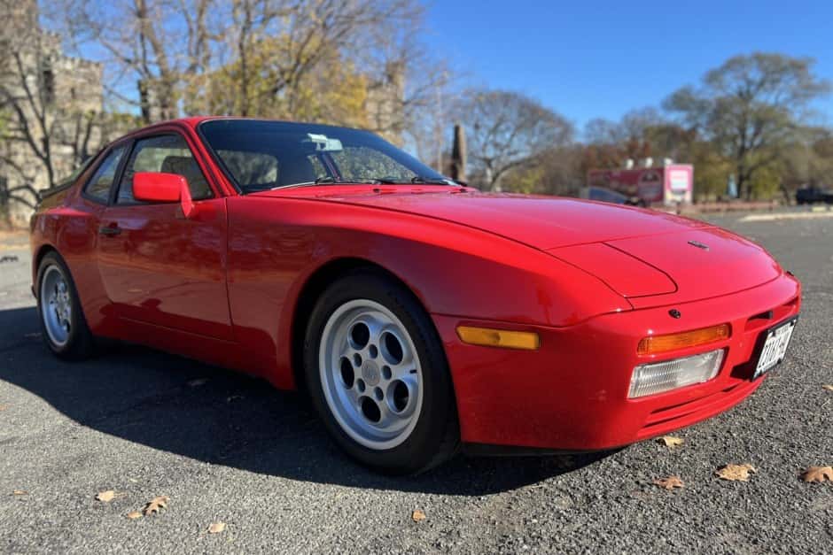 1986 Porsche 944 Turbo sold for $27,000