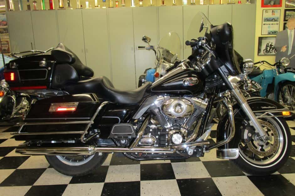 2008 Harley-Davidson Touring sold for $6,208