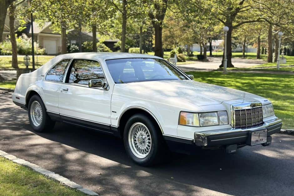 1991 Lincoln Continental Mark VII & Mark VII sold for $20,500