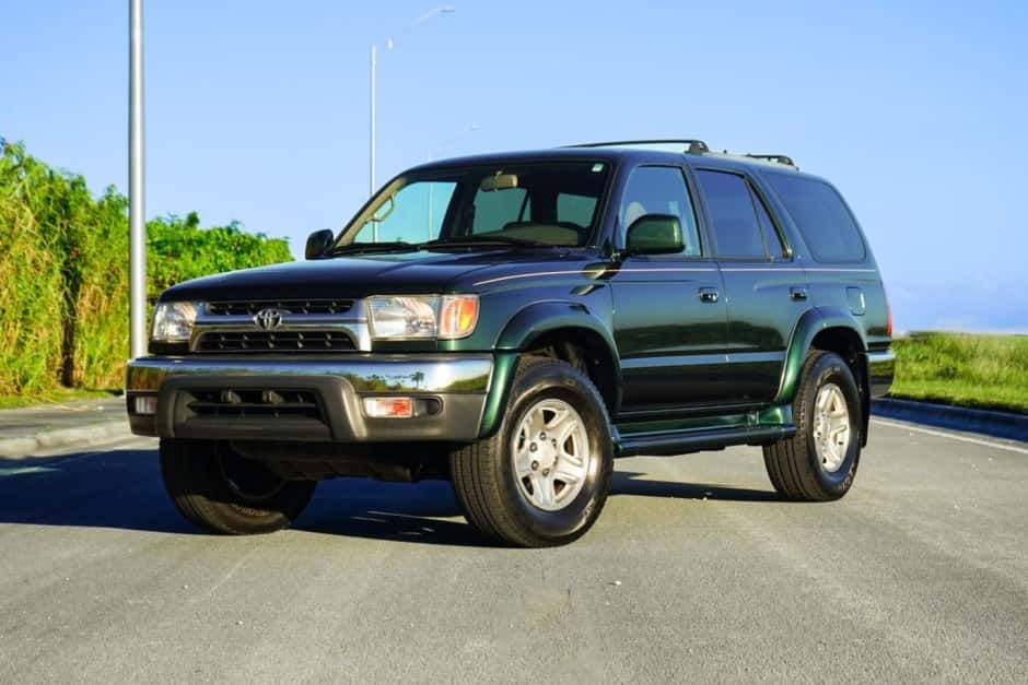 2001 Toyota 4Runner (N180) sold for $9,500