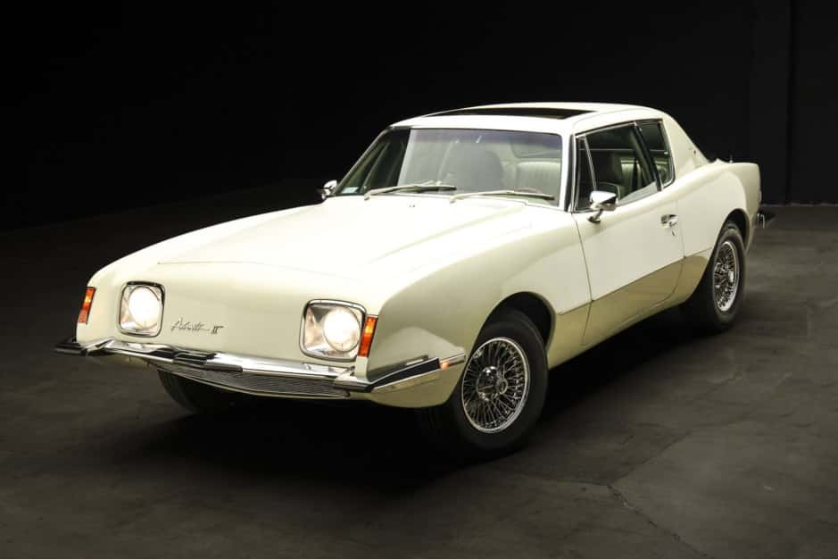 1982 Studebaker Avanti sold for $20,500