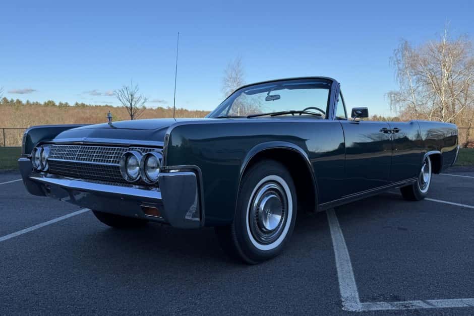 1963 Lincoln Continental (1961-1969) sold for $110,000