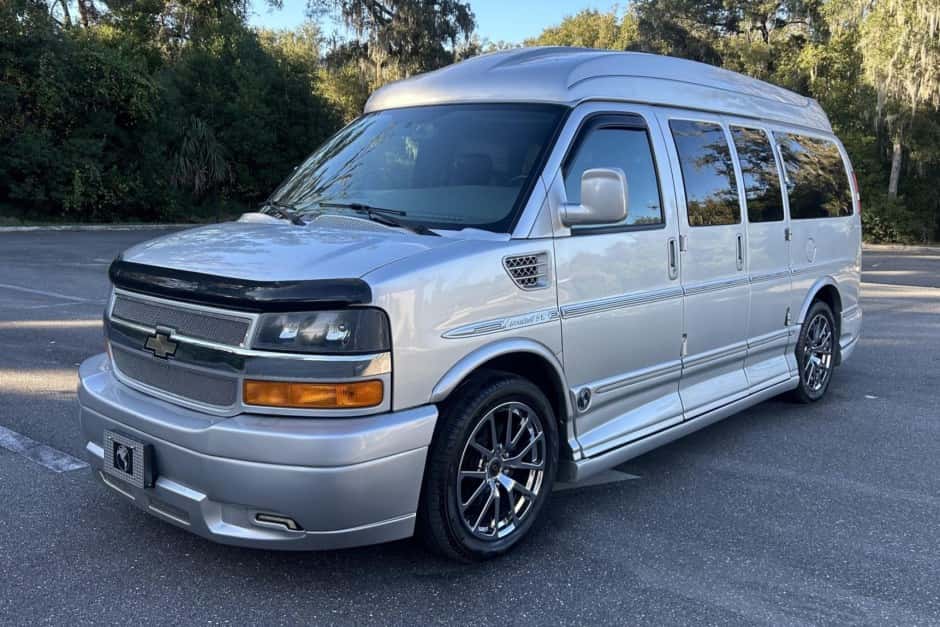 2013 Chevrolet Express sold for $31,900