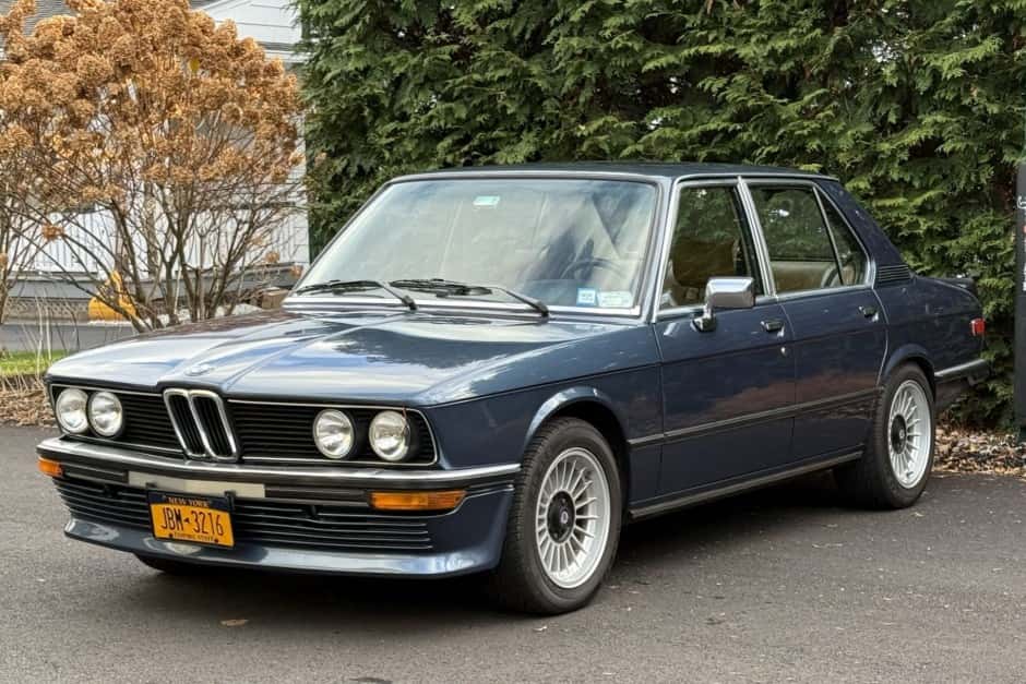 1977 BMW E12 5-Series sold for $9,250