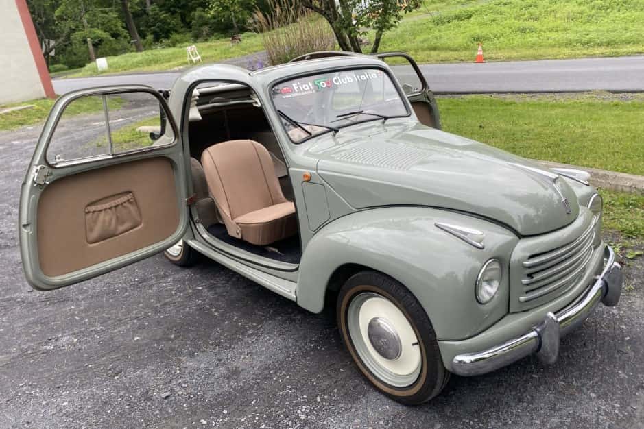 1954 Fiat 500 Topolino sold for $15,000