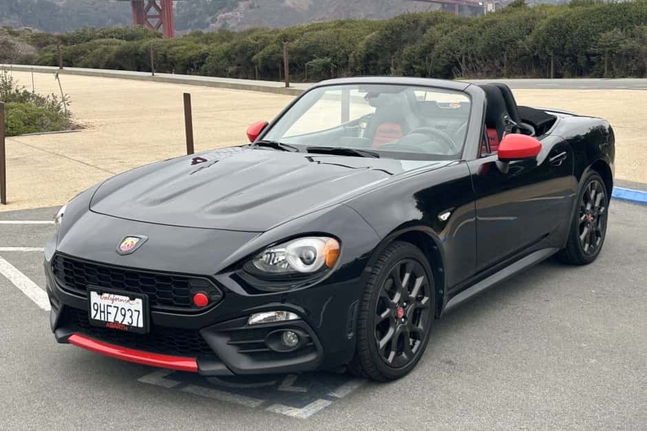 2019 Fiat 124 Spider (2017-2020) sold for $23,750