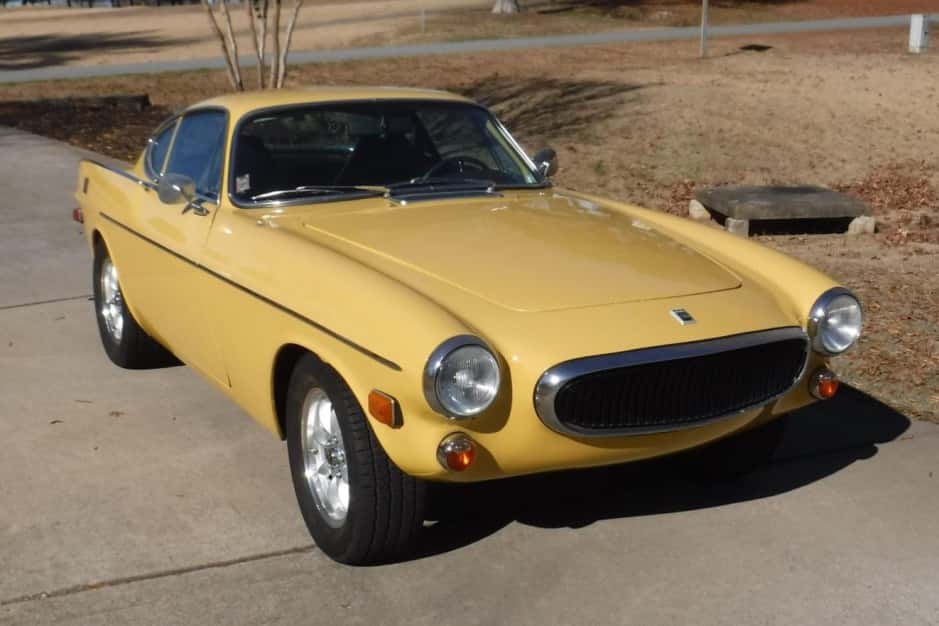 1972 Volvo P1800/1800 sold for $27,000