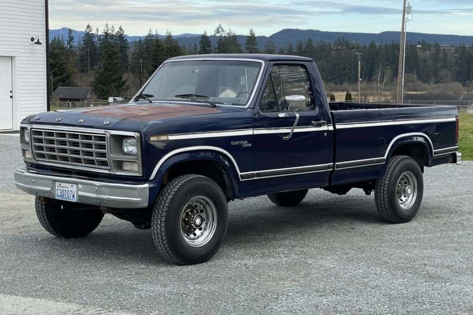 1980 Ford F-Series 1980-1986 sold for $8,100