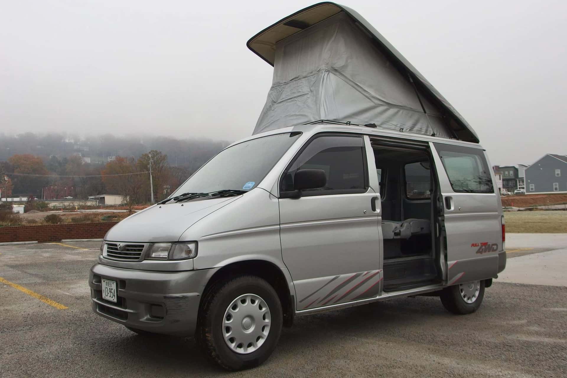 1997 Mazda Bongo sold for $10,850