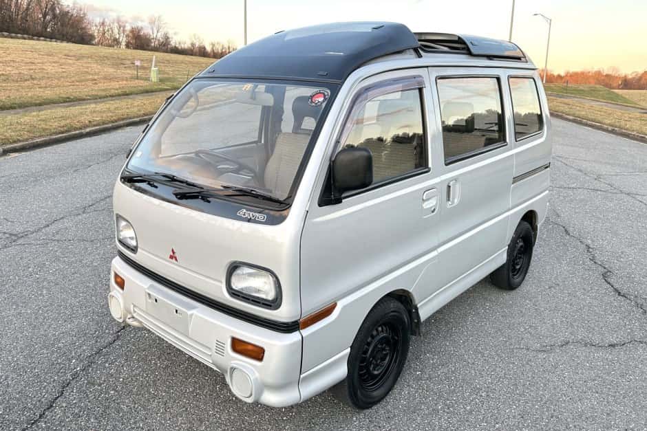1993 Mitsubishi  sold for $11,861