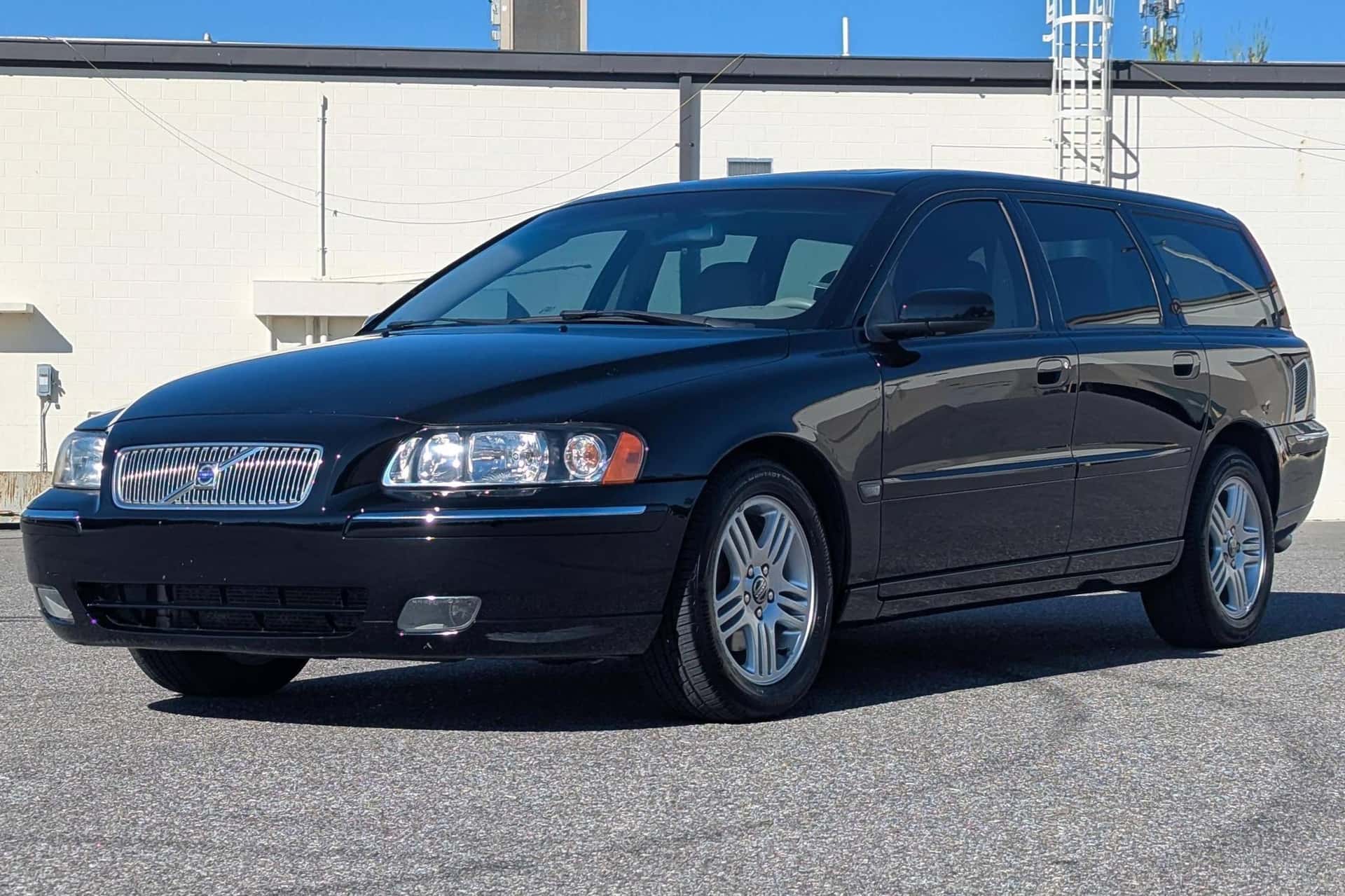 2006 Volvo V70 sold for $4,600