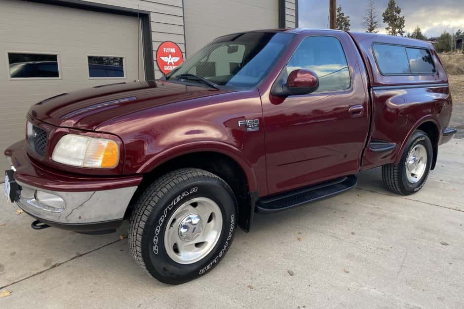 1998 Ford F-150 (1997-2004) sold for $8,769