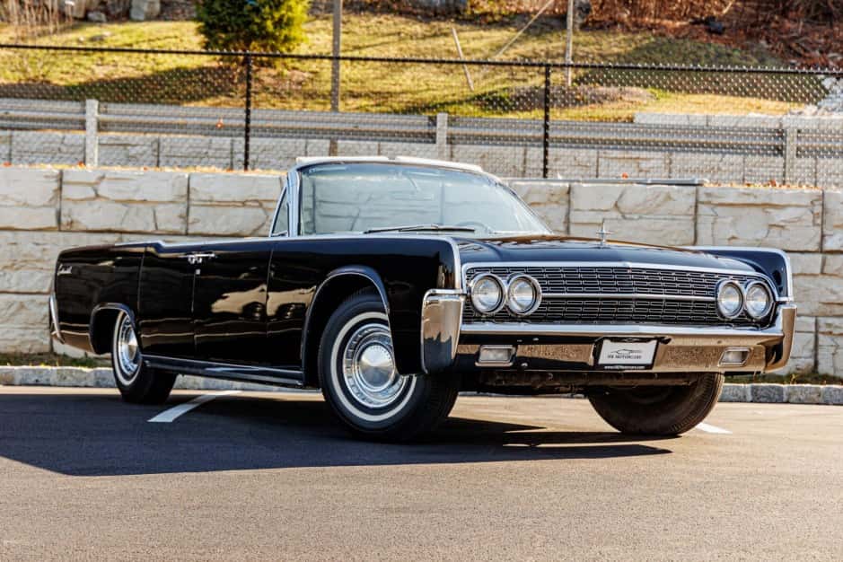 1962 Lincoln Continental (1961-1969) sold for $78,000