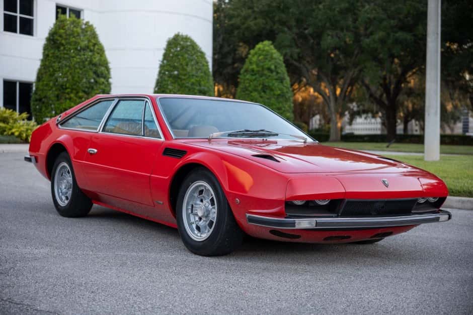 1971 Lamborghini Jarama sold for $120,000