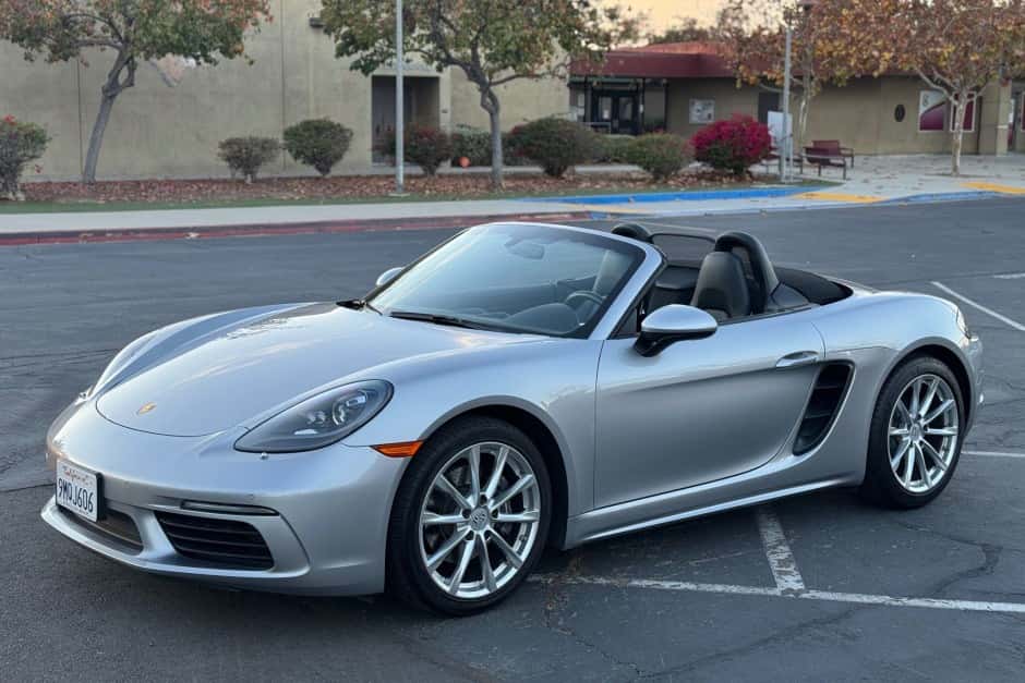 2019 Porsche 982 718 Boxster sold for $46,750