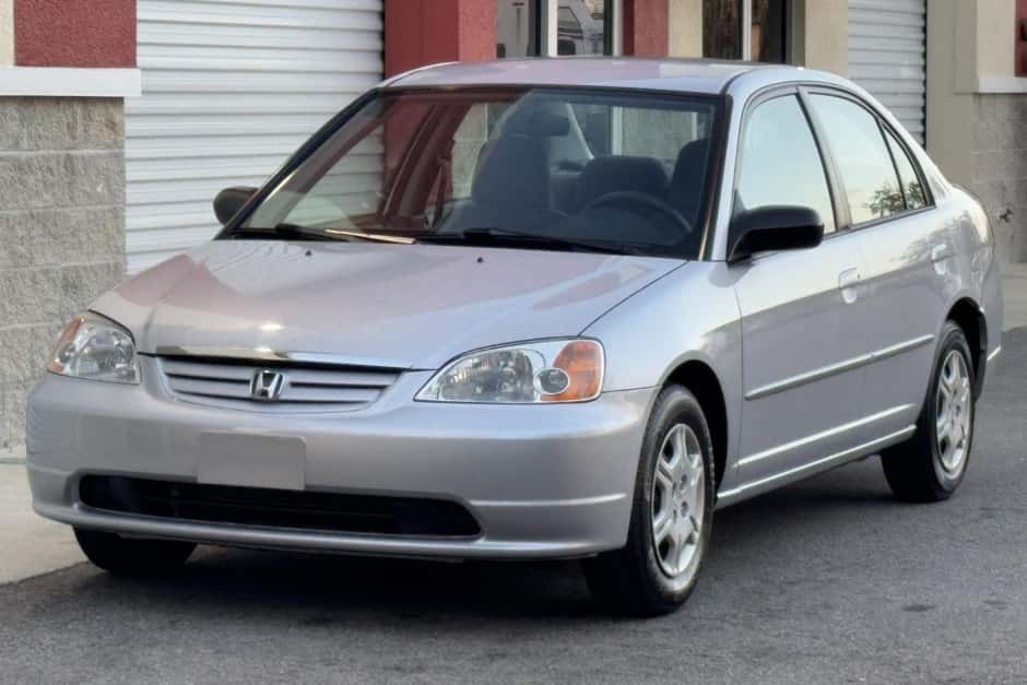 2002 Honda Civic (2001-2005) sold for $6,300
