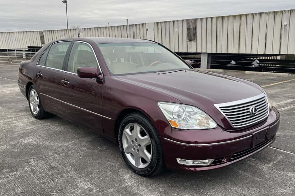 2004 Lexus LS Sedan sold for $14,999